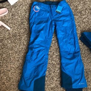 Size large Women’s Snow pants